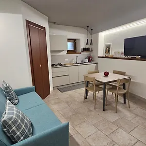 La Stanzina Di Via Dosso Appartamento